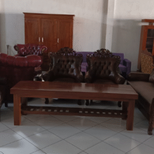 1 Set Kursi Bergaya Chesterfield