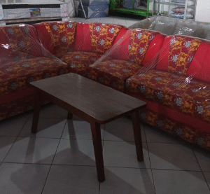 SOFA SUDUT LENGKUNG Motif bunga-bunga kecil emas dan putih