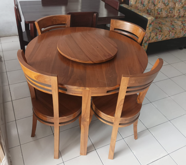 Meja Makan Bulat (Bisa Putar)